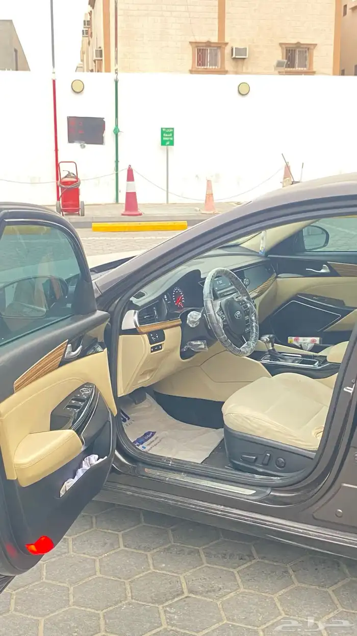 كيا كدنزا 10