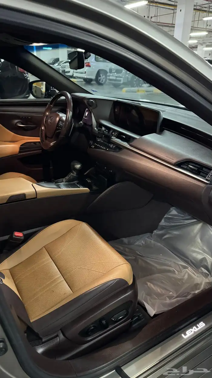 لكزس es350 موديل 2020 فئه cc قمه في النظافه 19