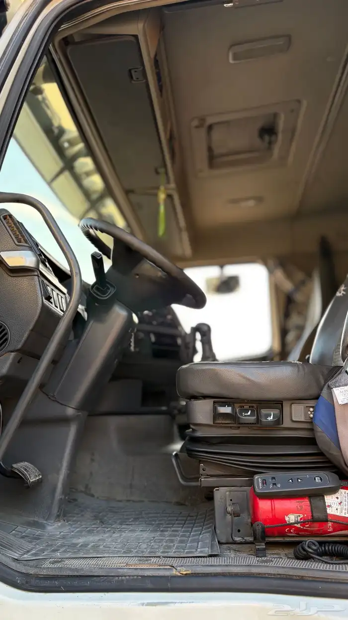 فولفو مديل 2005 1