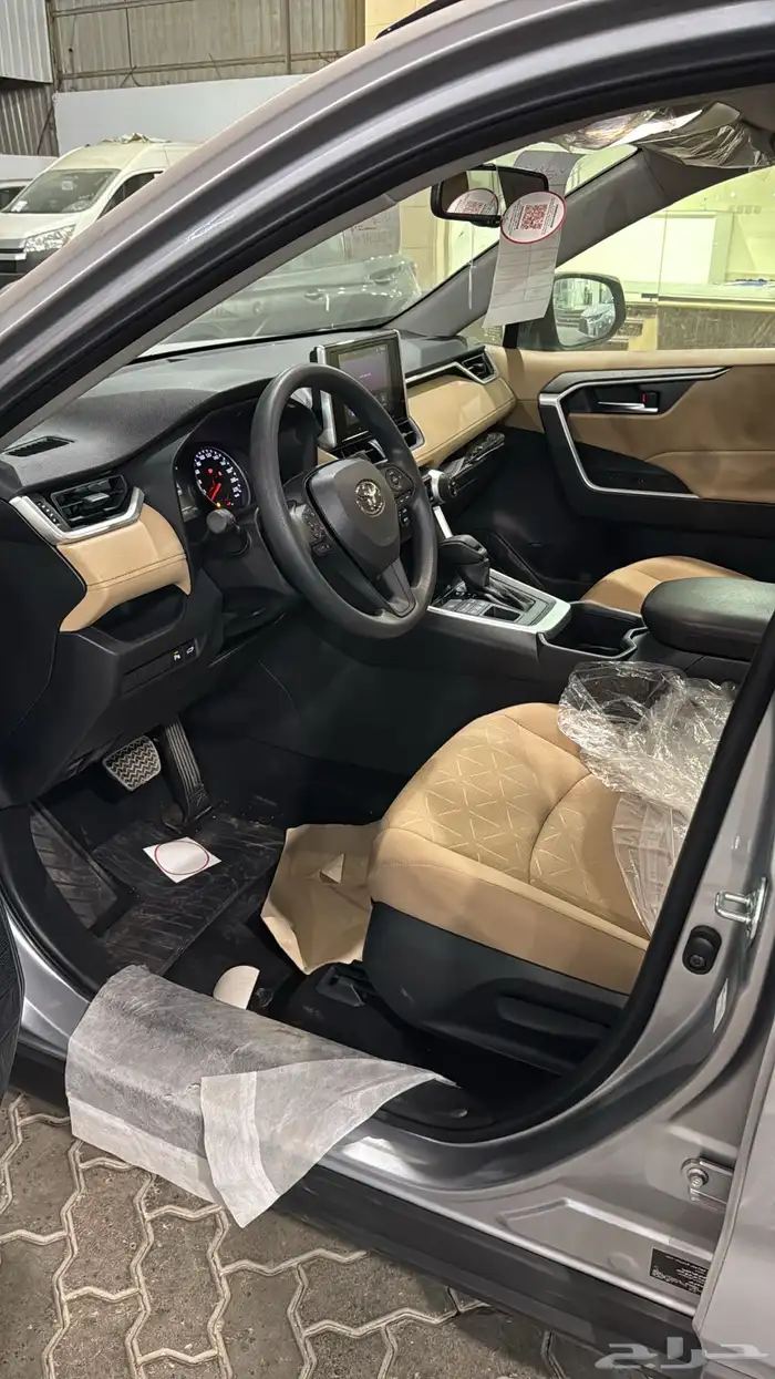 تويوتا راف فور XLE بنزين 2025 7