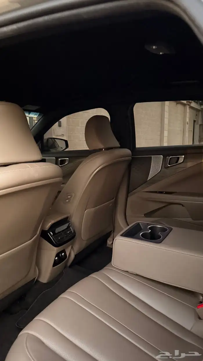 كيا K8 2022 ( بنزين) بحالة الوكالة 12