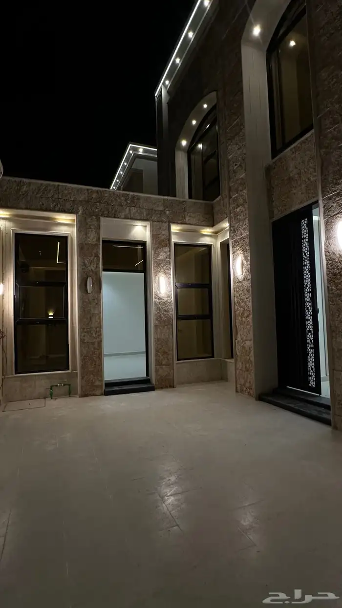 للبيع فله في الخرج حي الواحة 7