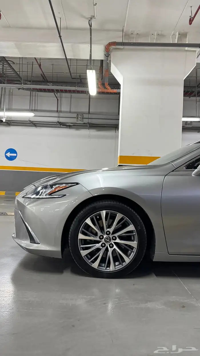 لكزس es350 موديل 2020 فئه cc قمه في النظافه 7