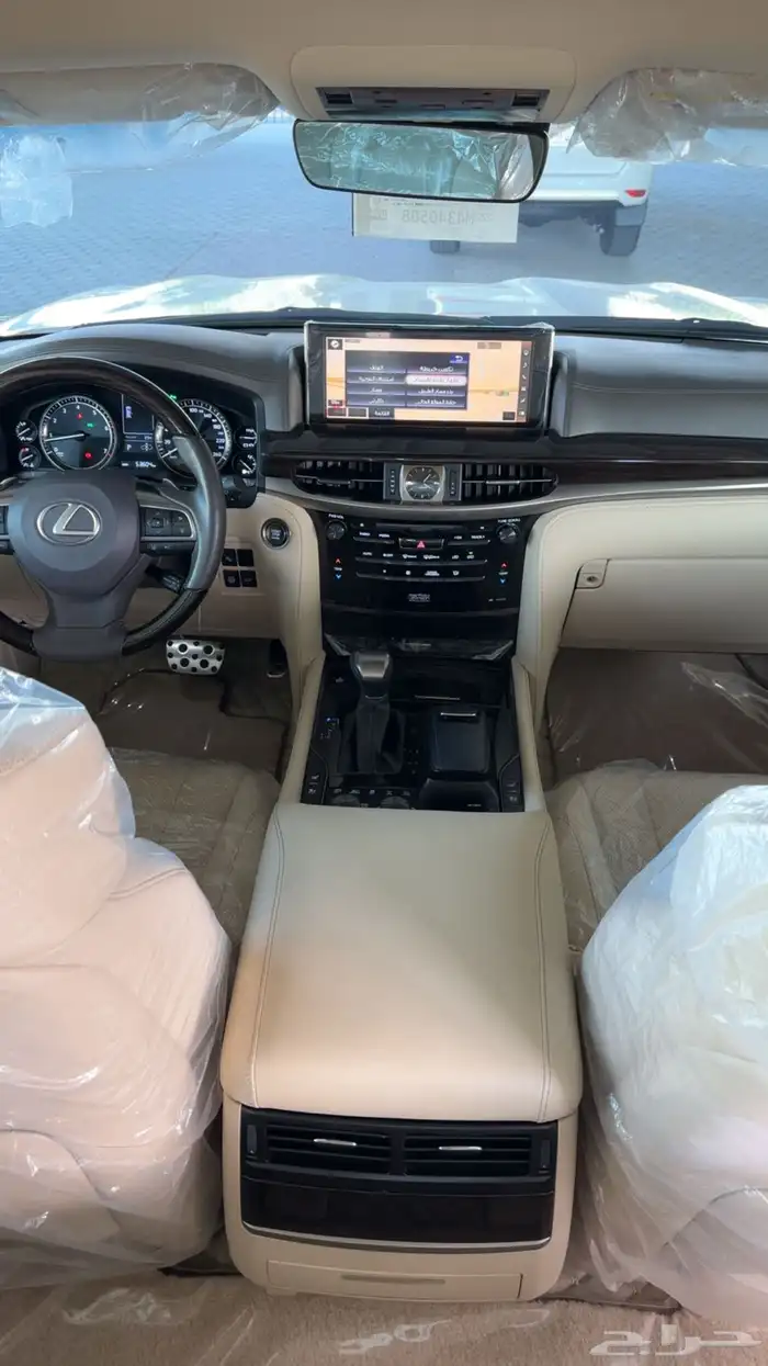 لكزس 2021 سعودي فل كامل ب 382.000 9