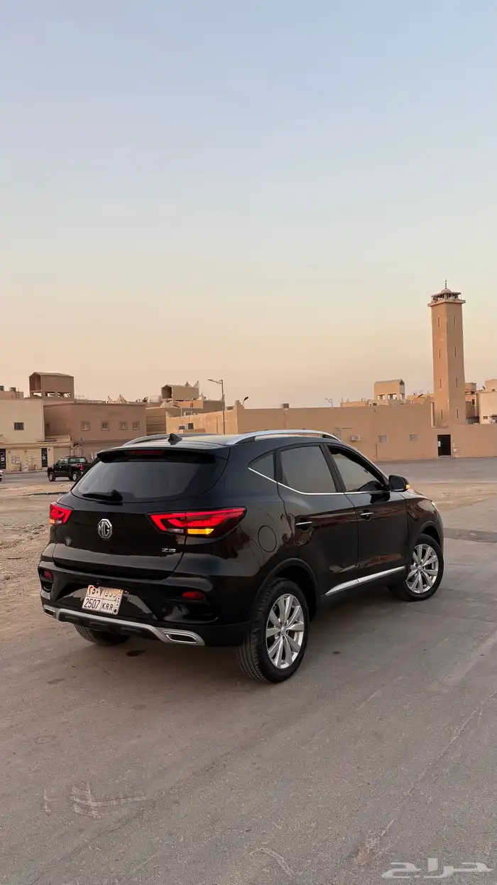 MG ZS 2023 3