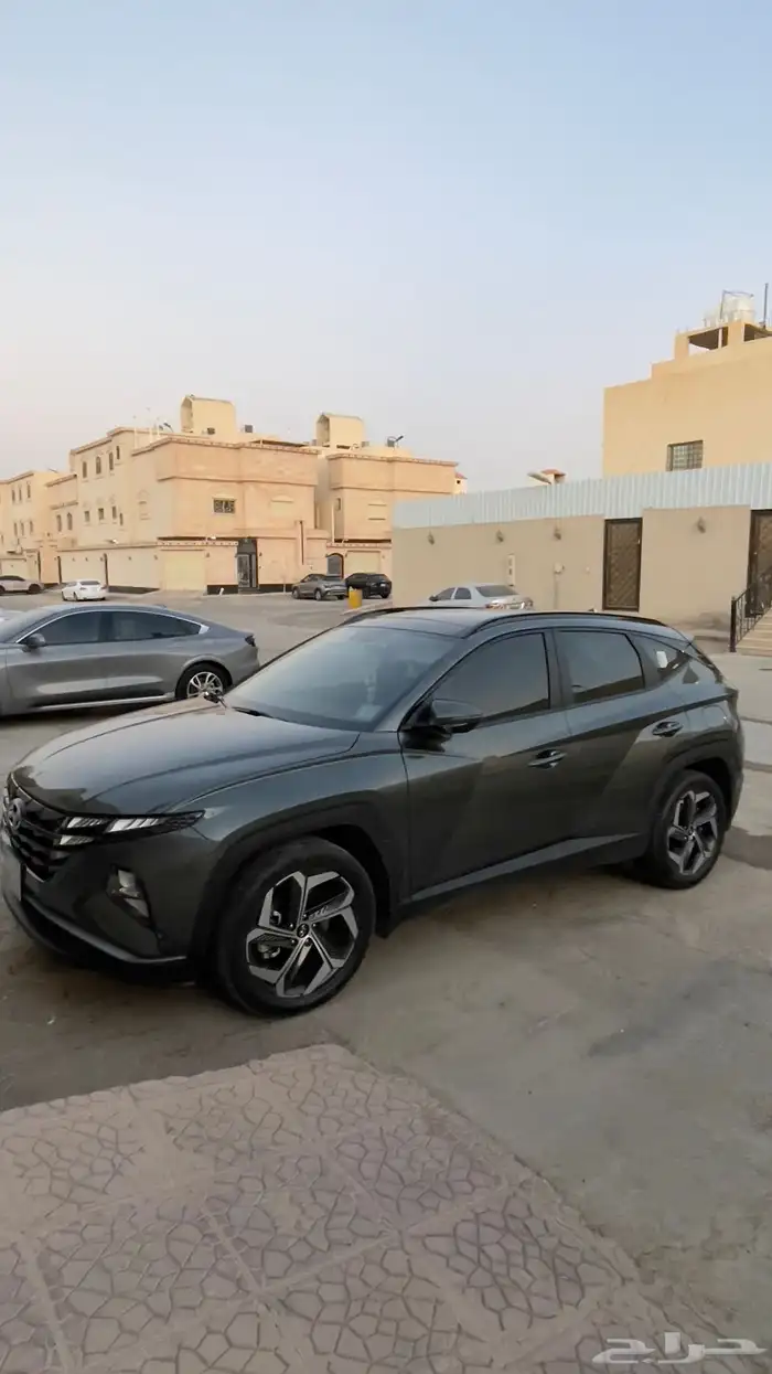 للبيع كاش توسان 2023 نص فل 1