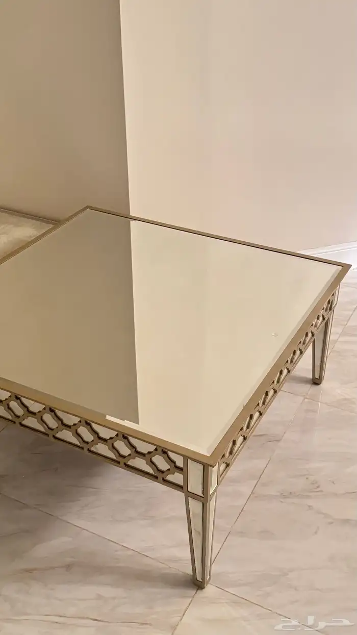 اثاث من هوم سنتر عدد القطع 4 2