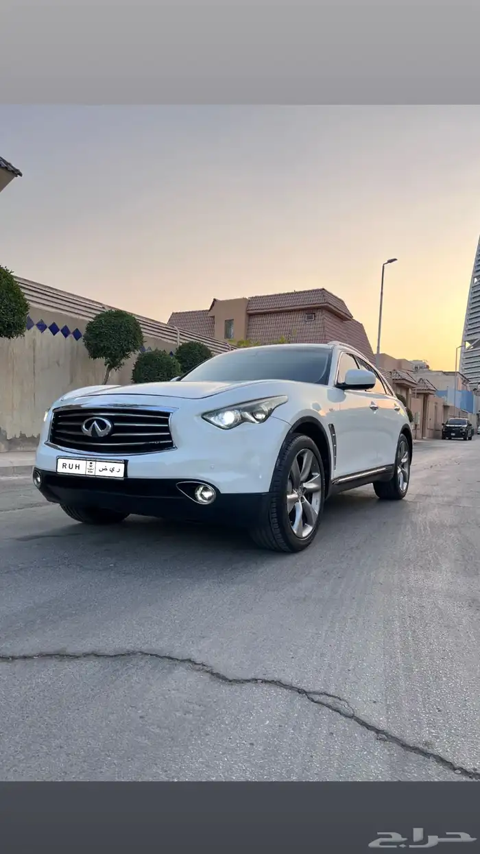 انفنتي FX50 للبيع 1