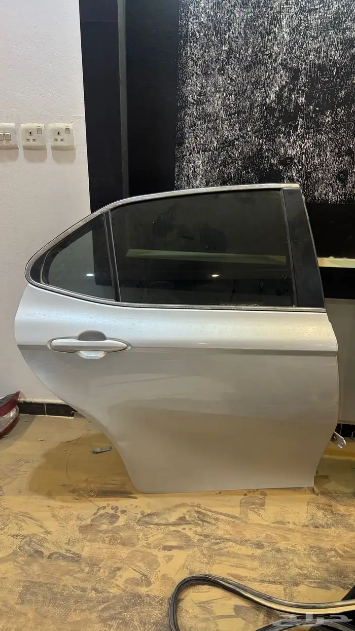 موجود مكينه وبيبان كامري ورفارف 1