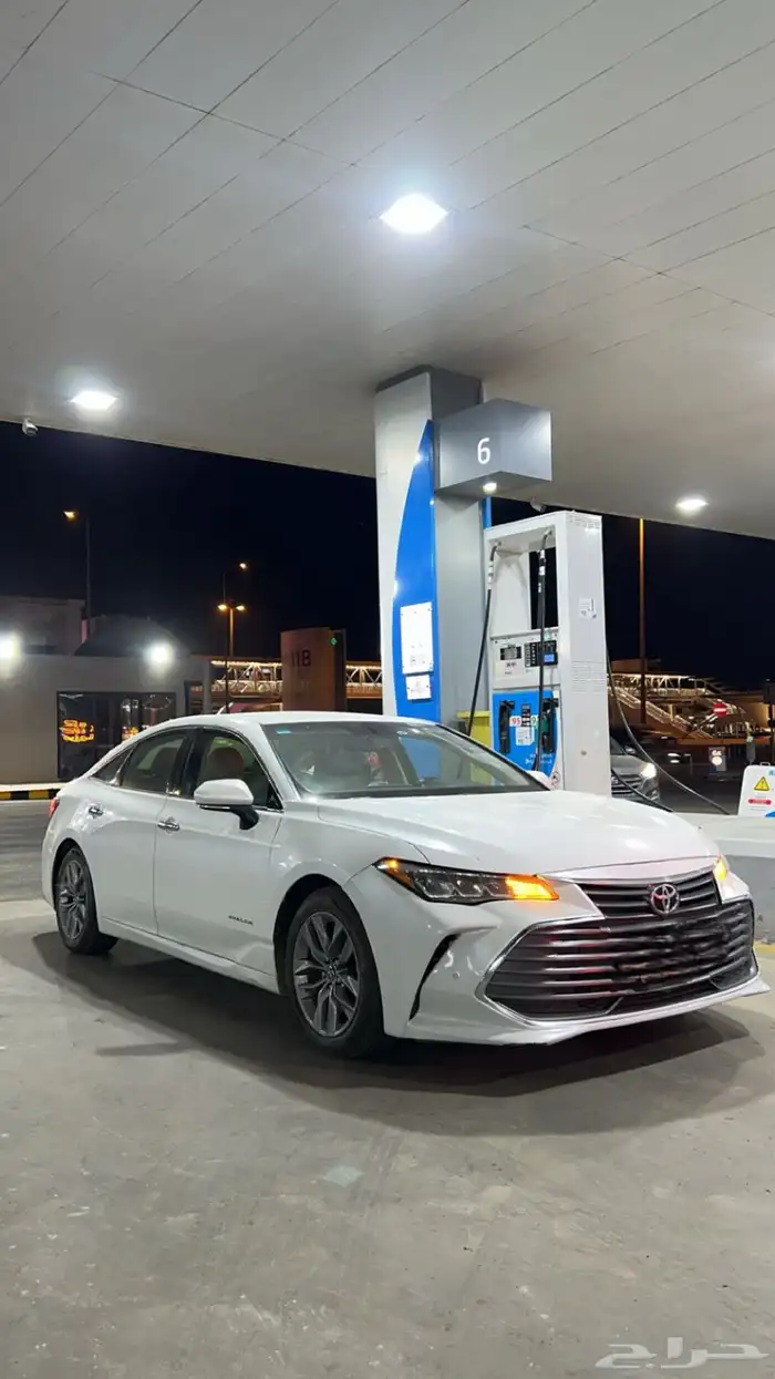 تايوتا افالون ( عبدالطيف جميل ) 0