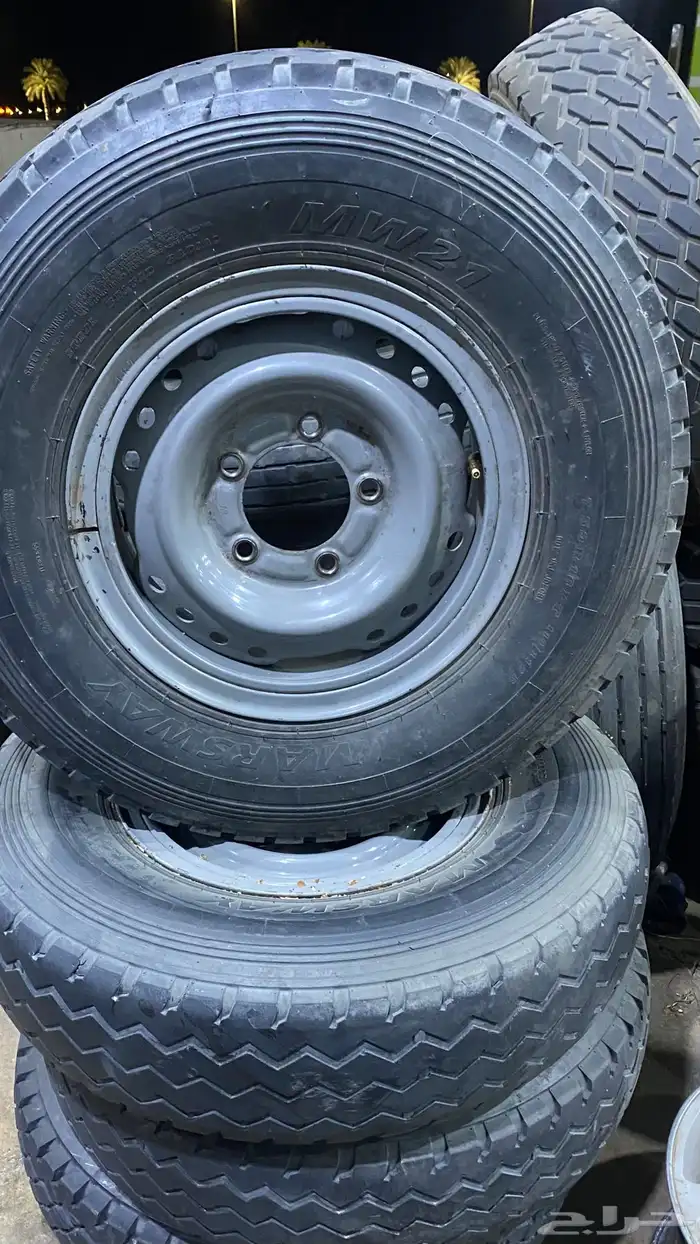 للبيع ثلاث كفرات بالجنوط صيني 2