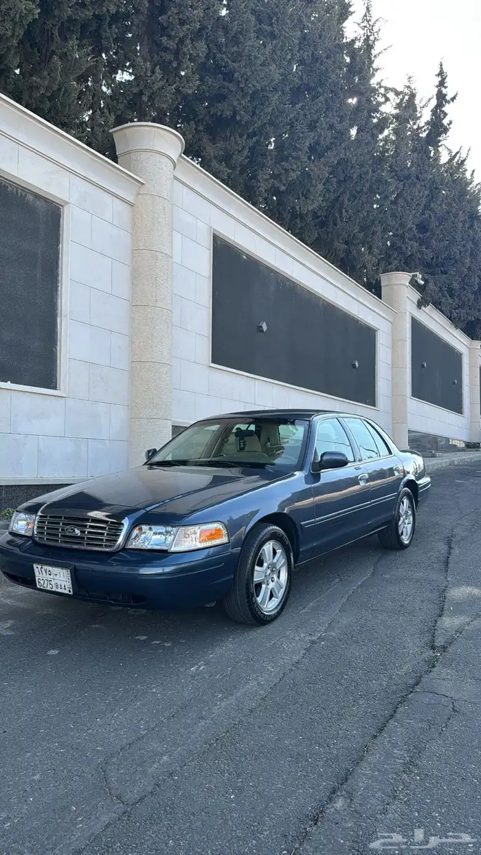 فورد كروان فكتوريا 1