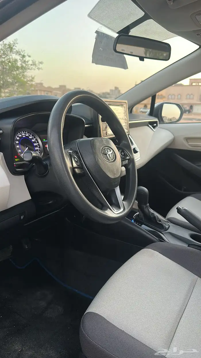 تويوتا كورولا هايبرد 2022 11