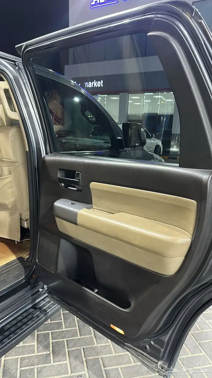 سيكويا مالك اول وكاله 17