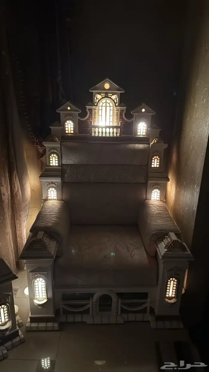 للبيع كنب ملكي 9