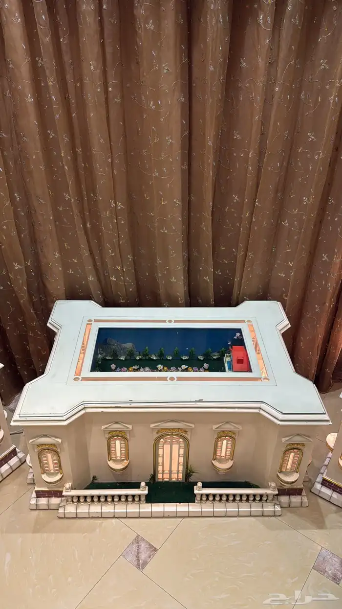 للبيع كنب ملكي 3