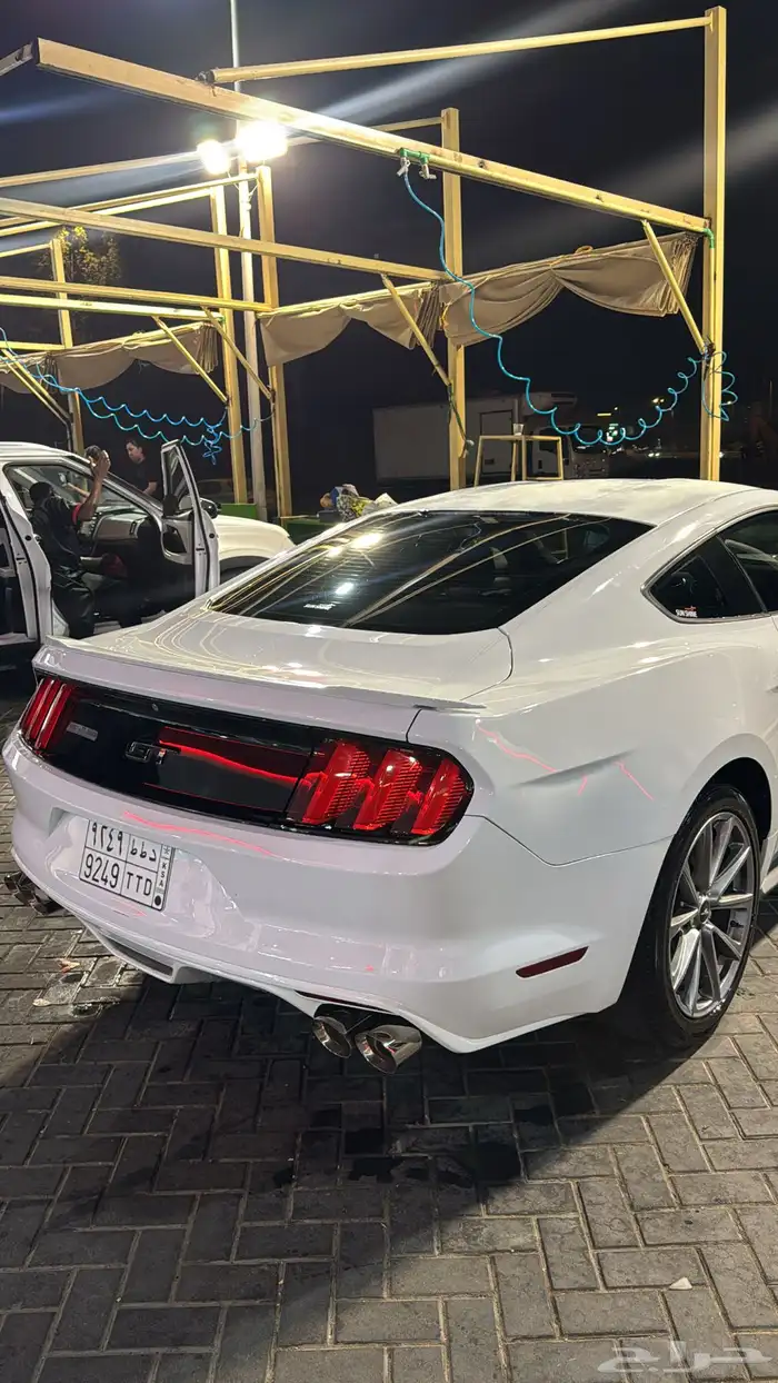 موستنج GT قير عادي 2015 ممشى قليل 1