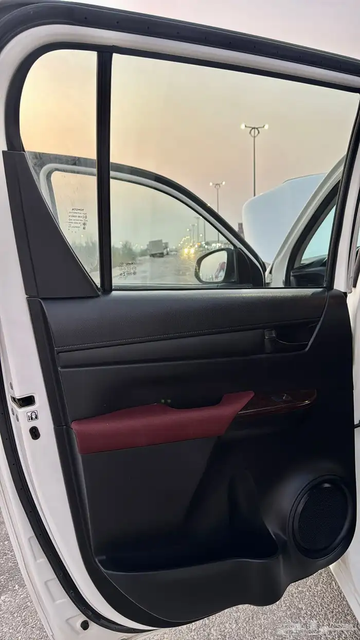 هايلكس 2020 فل عداد 19 الف 13