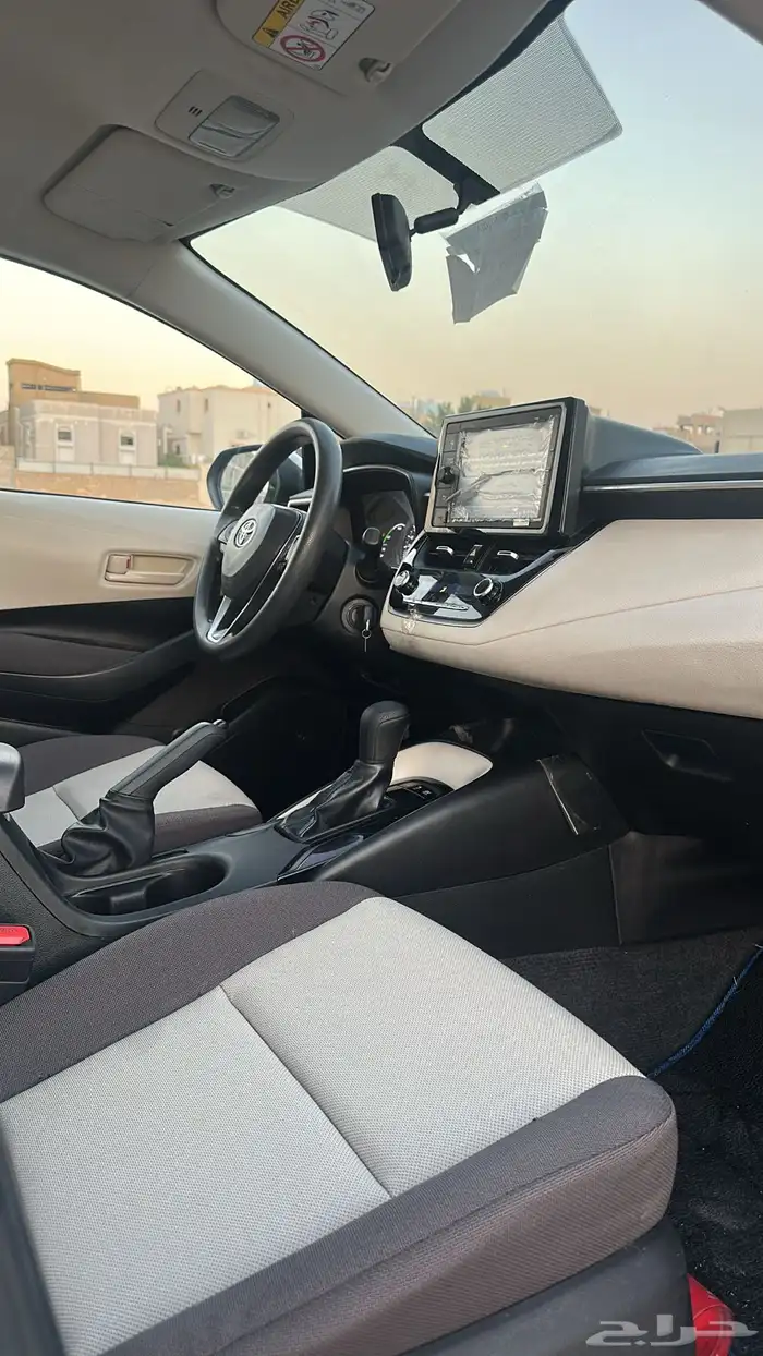 تويوتا كورولا هايبرد 2022 10