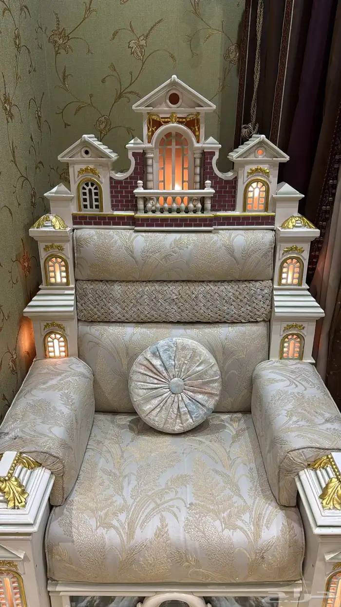 للبيع كنب ملكي 2