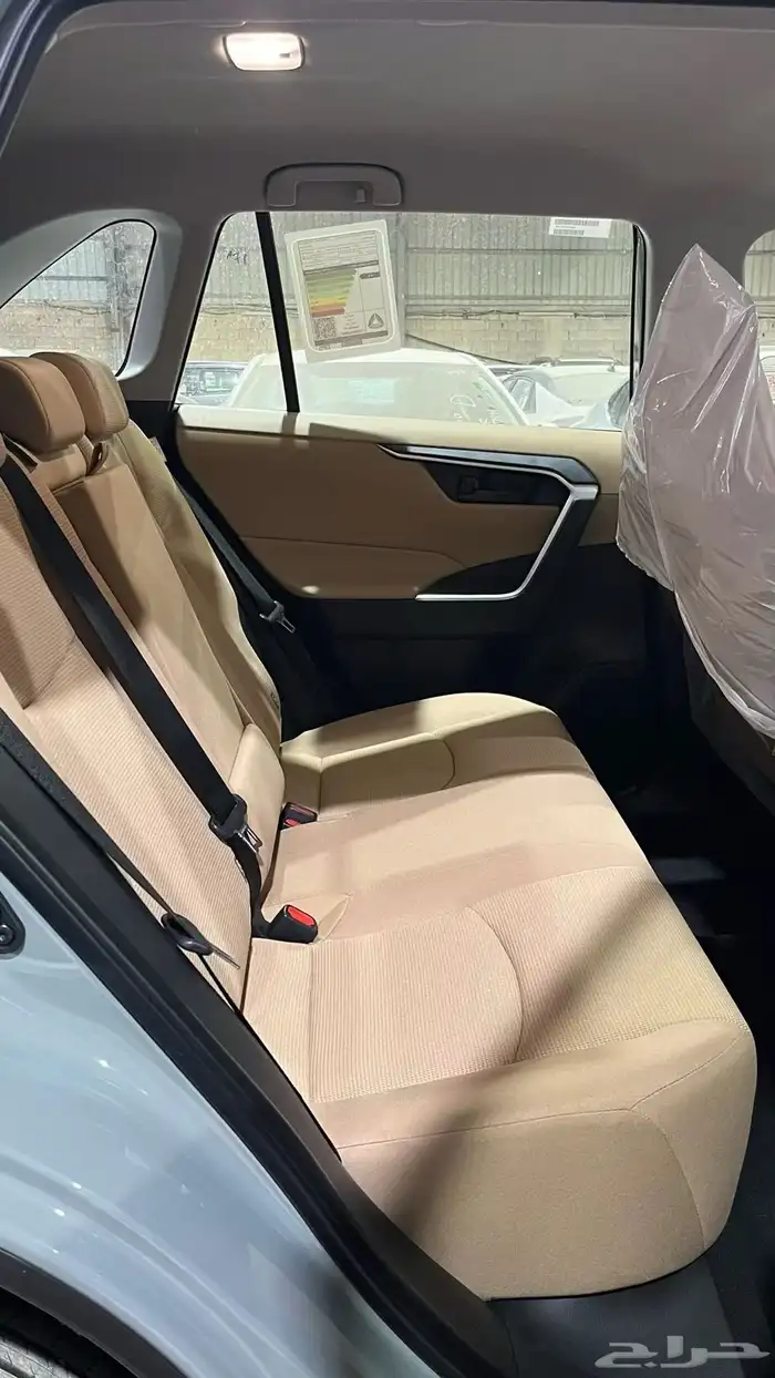 تويوتا راف فور Le 2025 بدون دبل 5