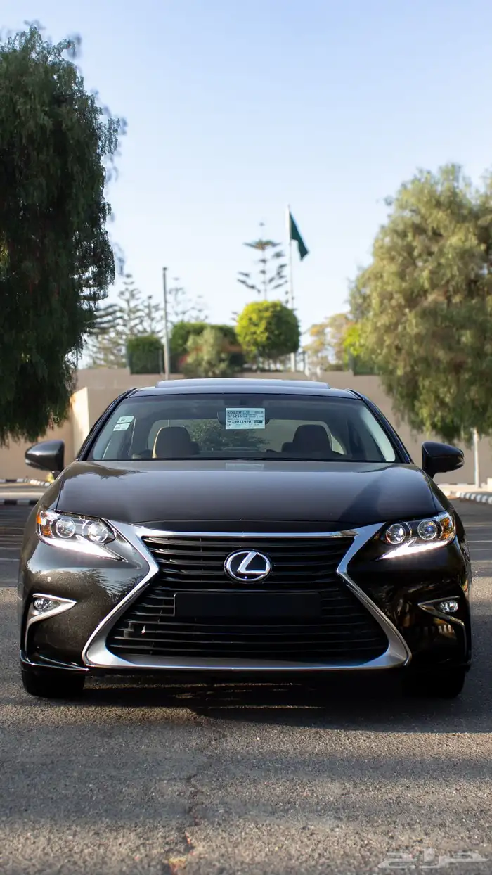 لكزس es 350 موديل 2018 في قمة النظافة ماشاءالله نادره 7