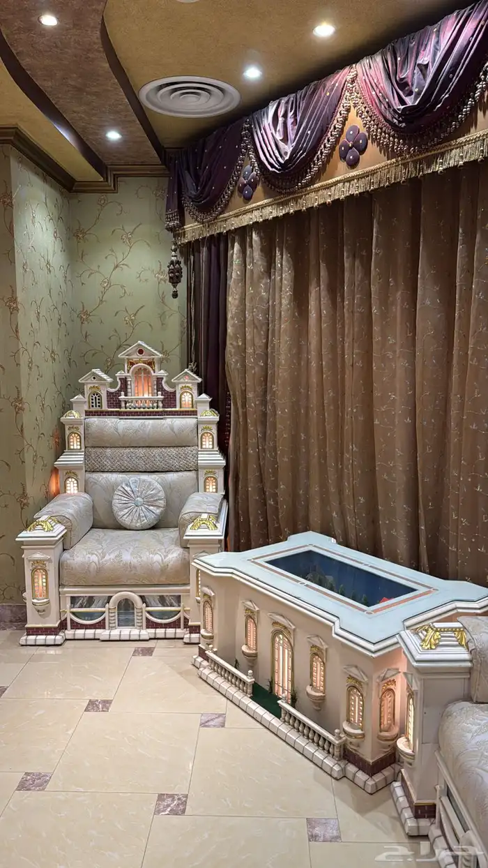 للبيع كنب ملكي 6