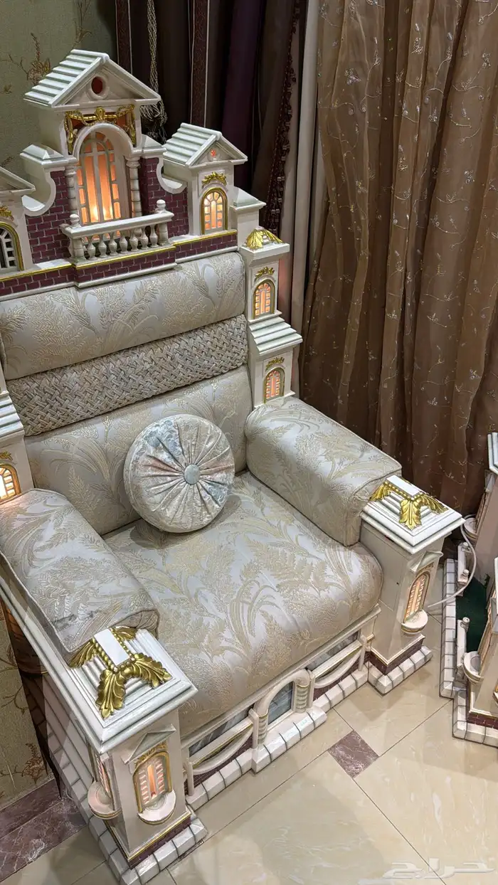 للبيع كنب ملكي 1