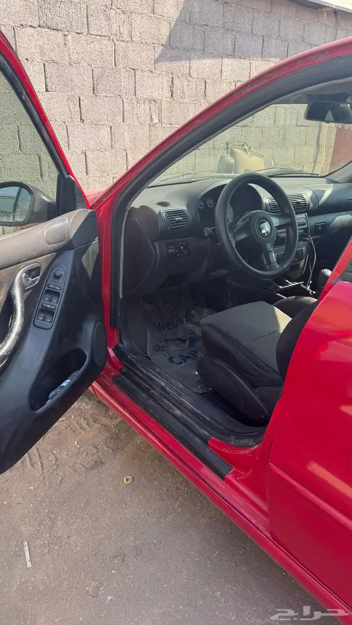 للبيع السيارة و لوحة ع سوم موديل 2005 المشي 240 آلف 12