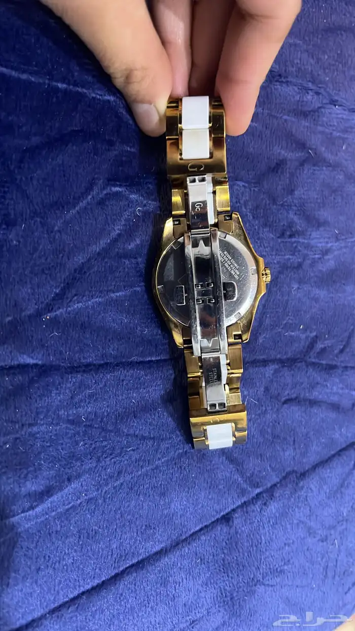 ساعة GC اصليه ذهبي وابيض 1