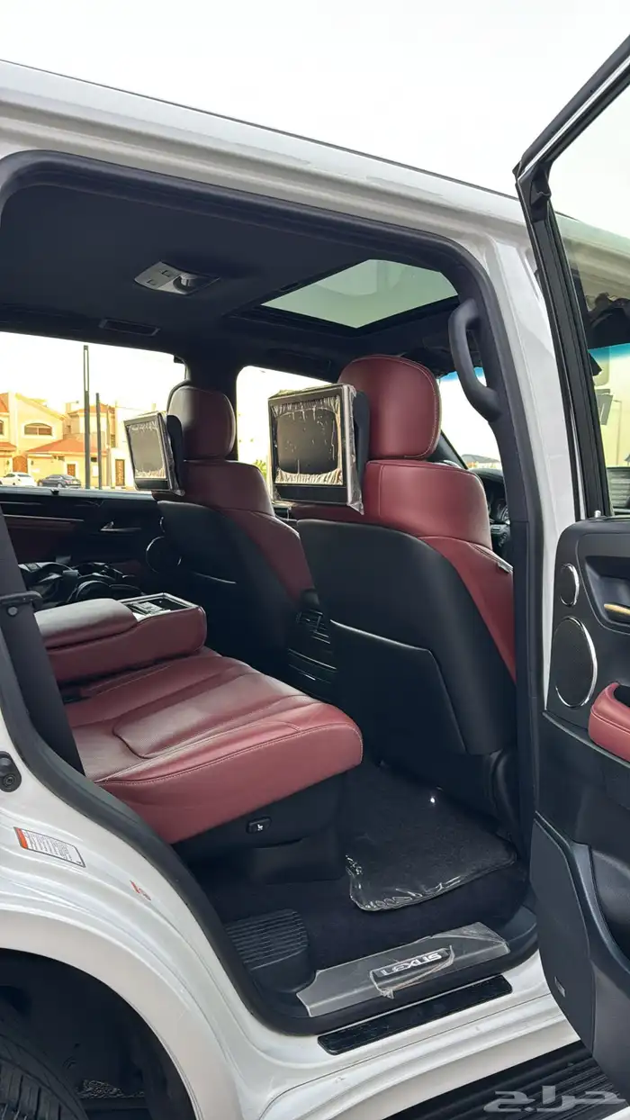 للبيع جيب لكزس 2017 20