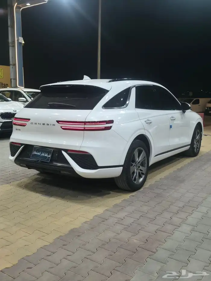 جنسس GV70 2023 فل كامل ديزل 7