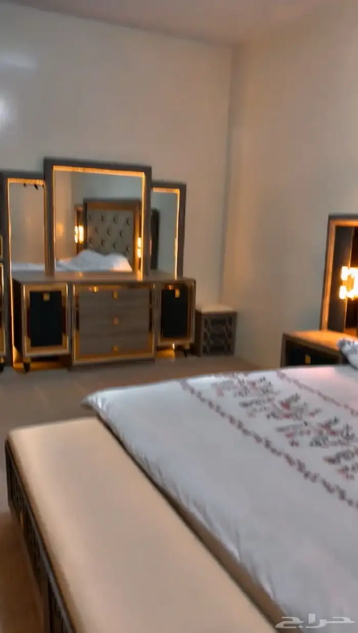 غرفة نوم شبه جديده 0
