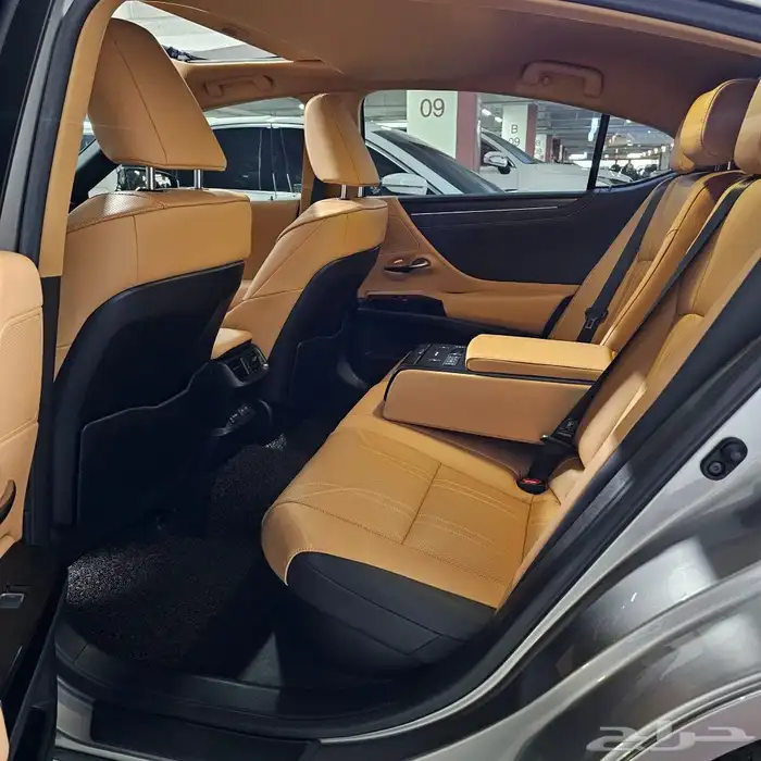 لكزس es300h بحاله الوكاله كوري اعلي مواصفات 9