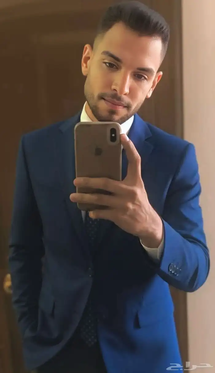 عبدالله 27 سنة معلم لغة عربية أبحث عن عمل مناسب 0