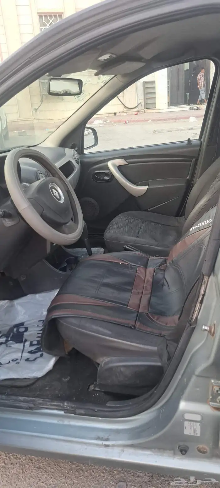 Renault Logan 2012 4