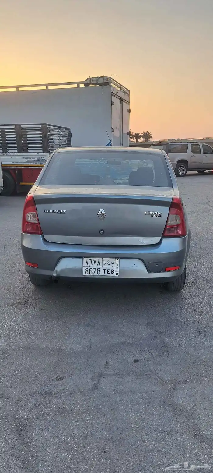 Renault Logan 2012 1