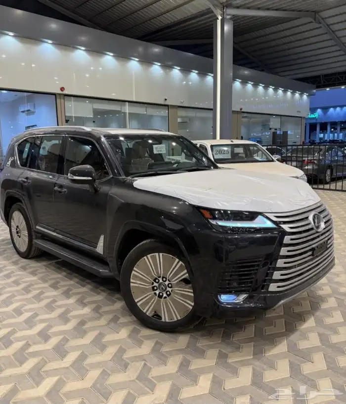 لكزس LX600 BB سعودي ابيض جملي واسود جملي ( 2025 ) 17
