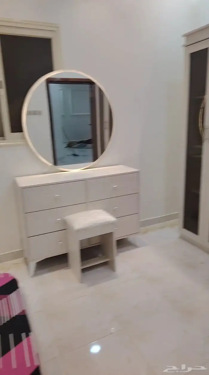 غرفتين نوم واحده سرير نفرين والتانيه سرير نفر ونص نظيفات شدي 9