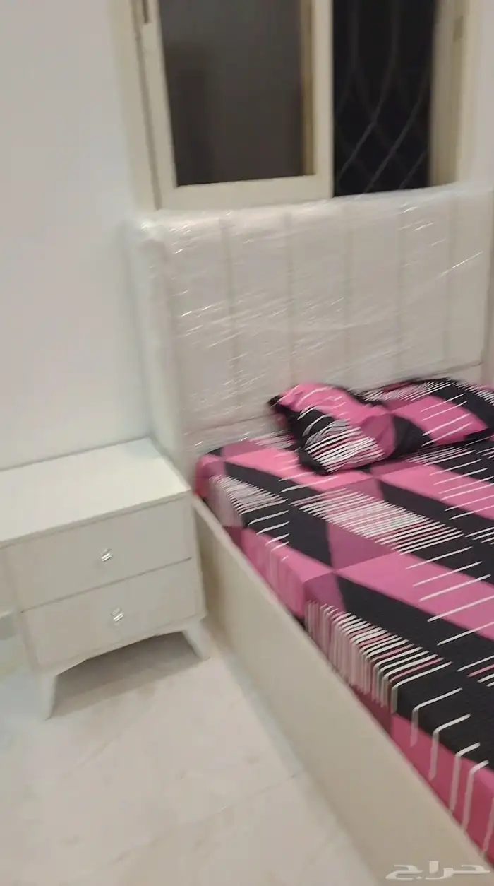 غرفتين نوم واحده سرير نفرين والتانيه سرير نفر ونص نظيفات شدي 8