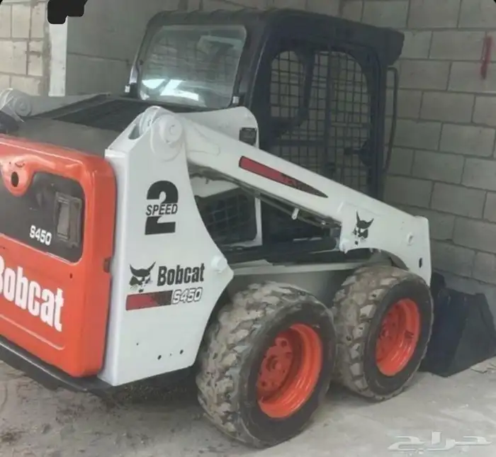 ابو فارس لجميع المعدات الثقيله للايجار يومي شهري سنوي 6