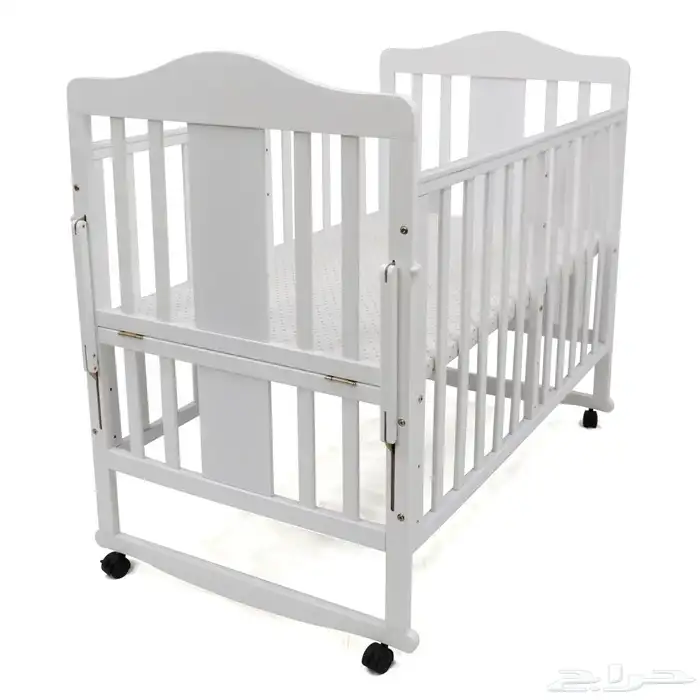 سرير اطفال استعمال سنه ونص ابيض 0