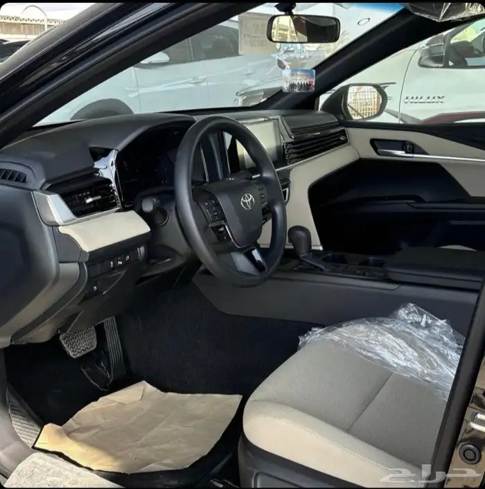 كامري اسود اصفار 2025 ( استاندر ) 5