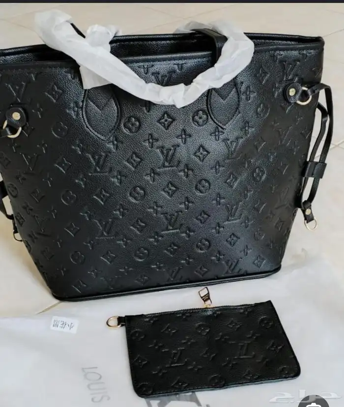 شنط درجه أولى جميع الماركات بأسعار مناسبه للدوامات وللجامعه 3