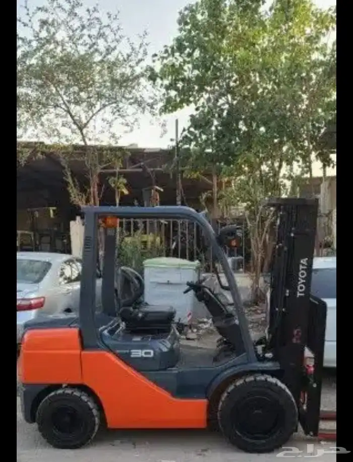 رافعه شوكيه فوركلفت للايجار 2