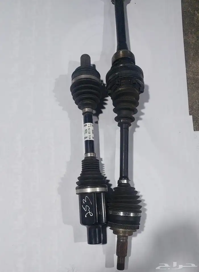 قطع غيار مرسيدس مستخدم وارد ممشى بسيط للاستفسار 1