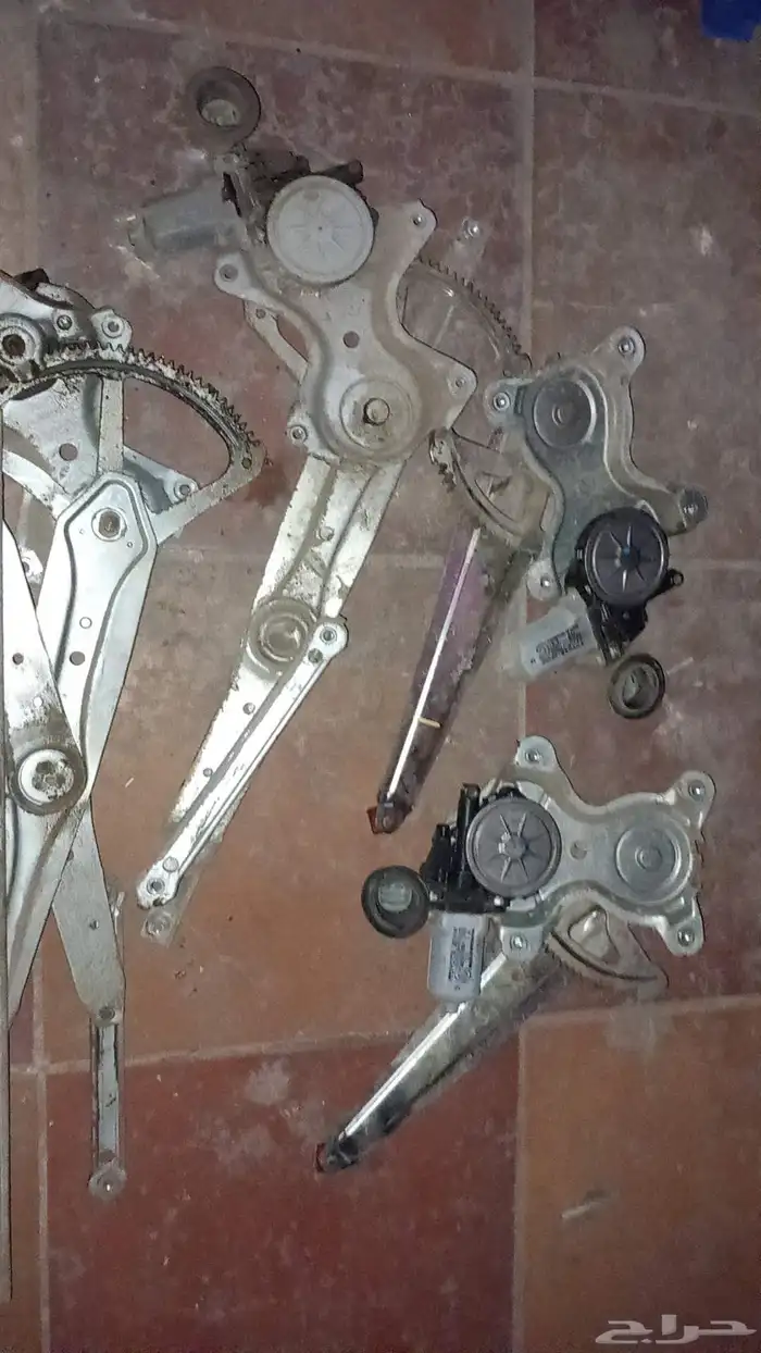 مكاين قزاز كامري 0