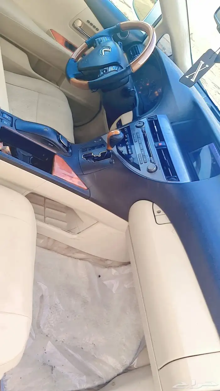 لكسز RXiS350 سعودي شبه مخزن 2