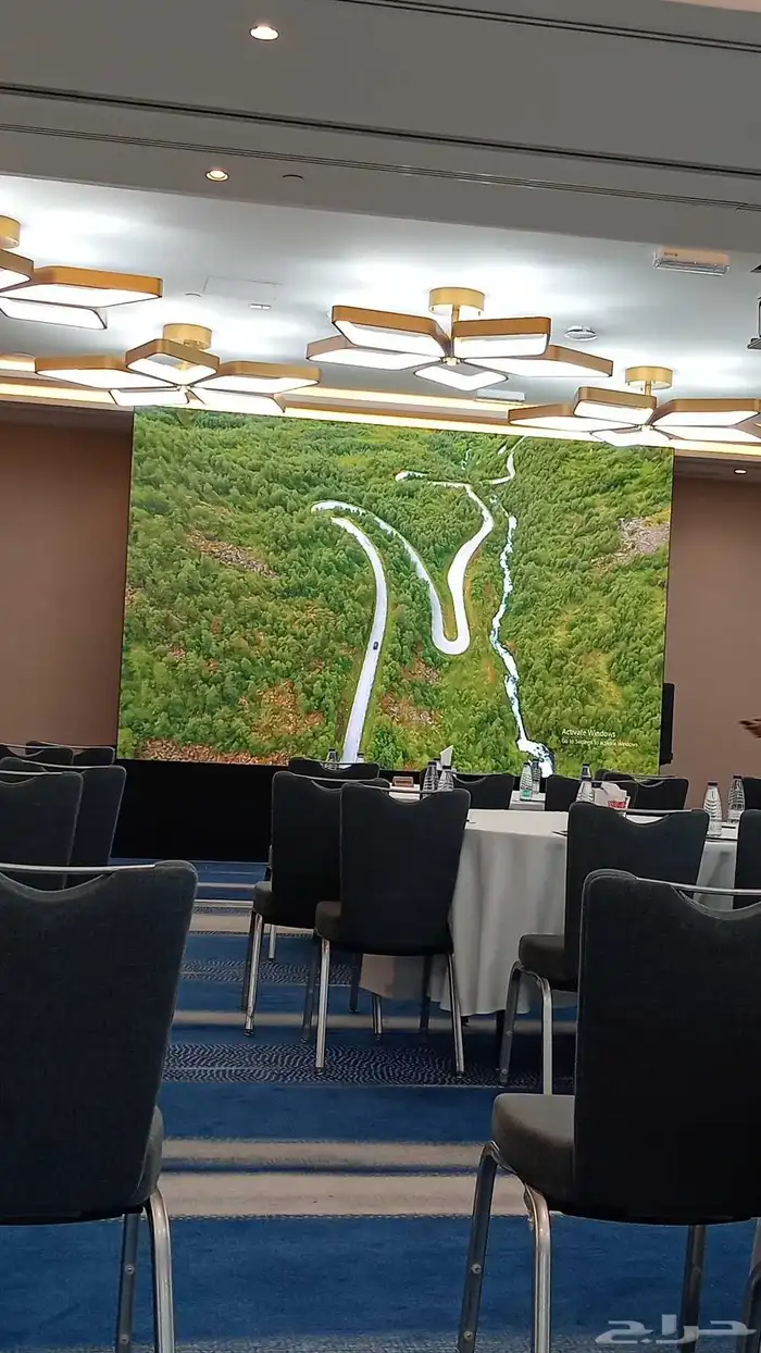 شاشات عرض عملاقه 2