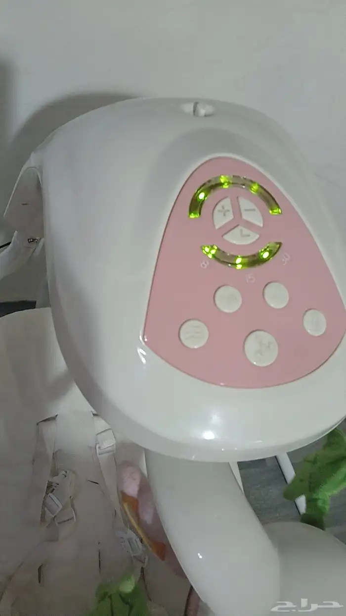 كرسي هزاز شبه جديد 150 فقط 1